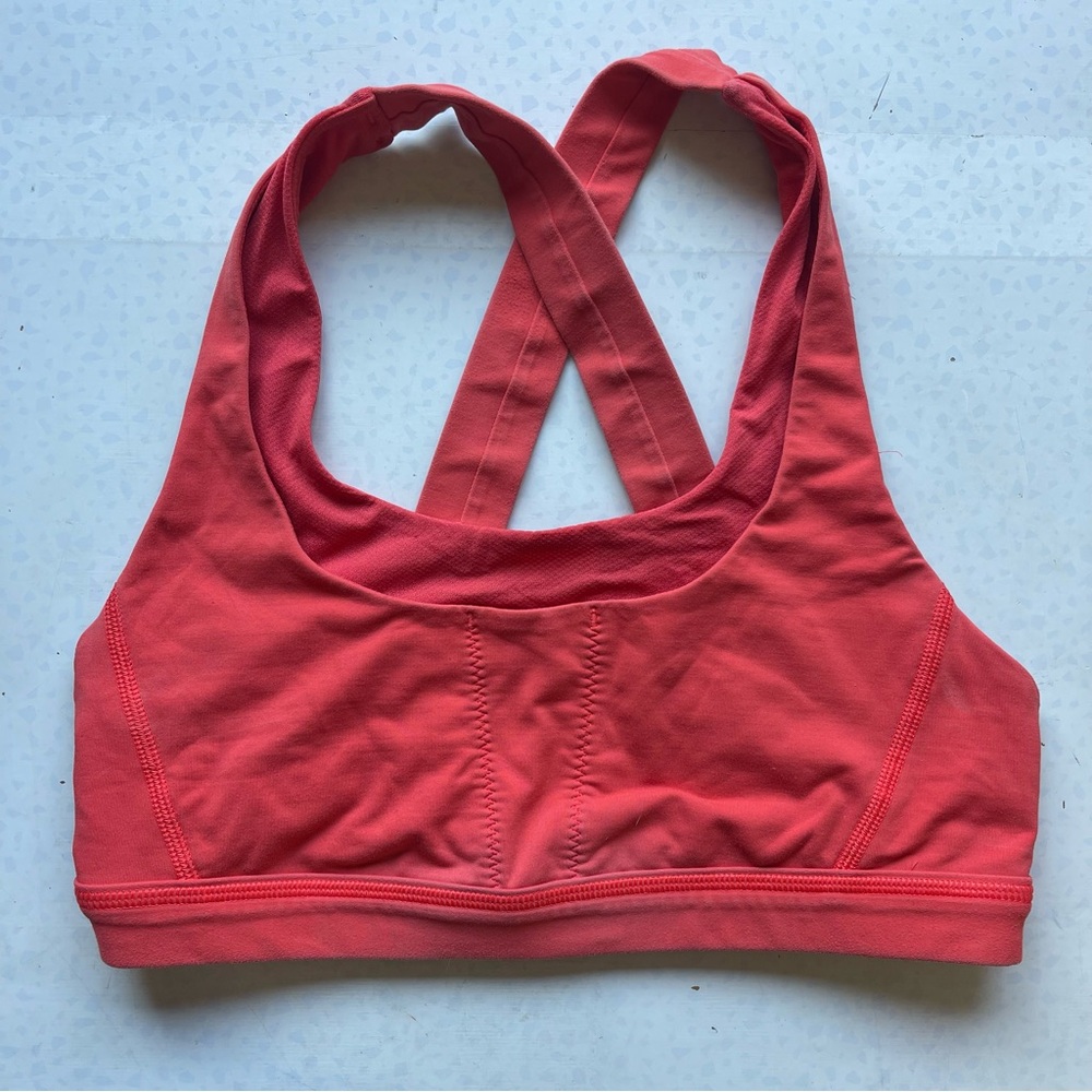 Lululemon Run: Stuff Your Bra II Size 6